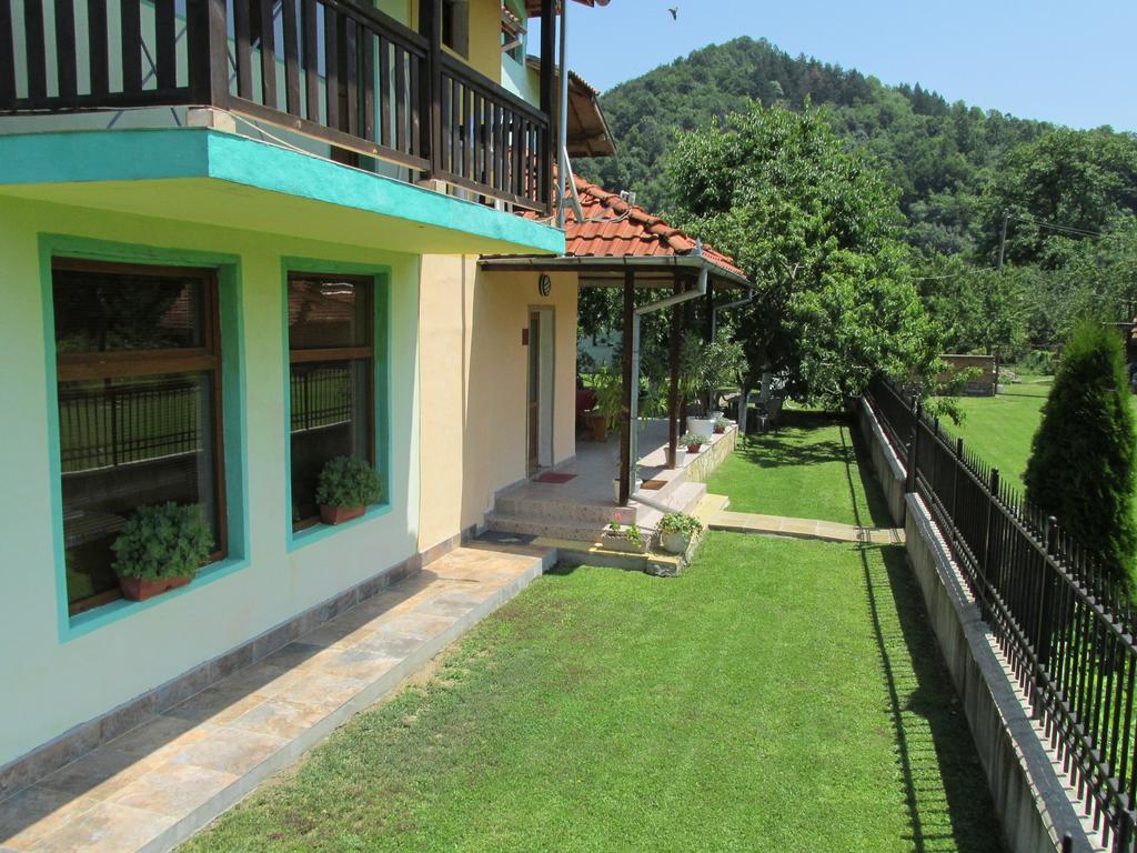 Pri Orehite Guesthouse Oreshak (Lovech) Exterior foto